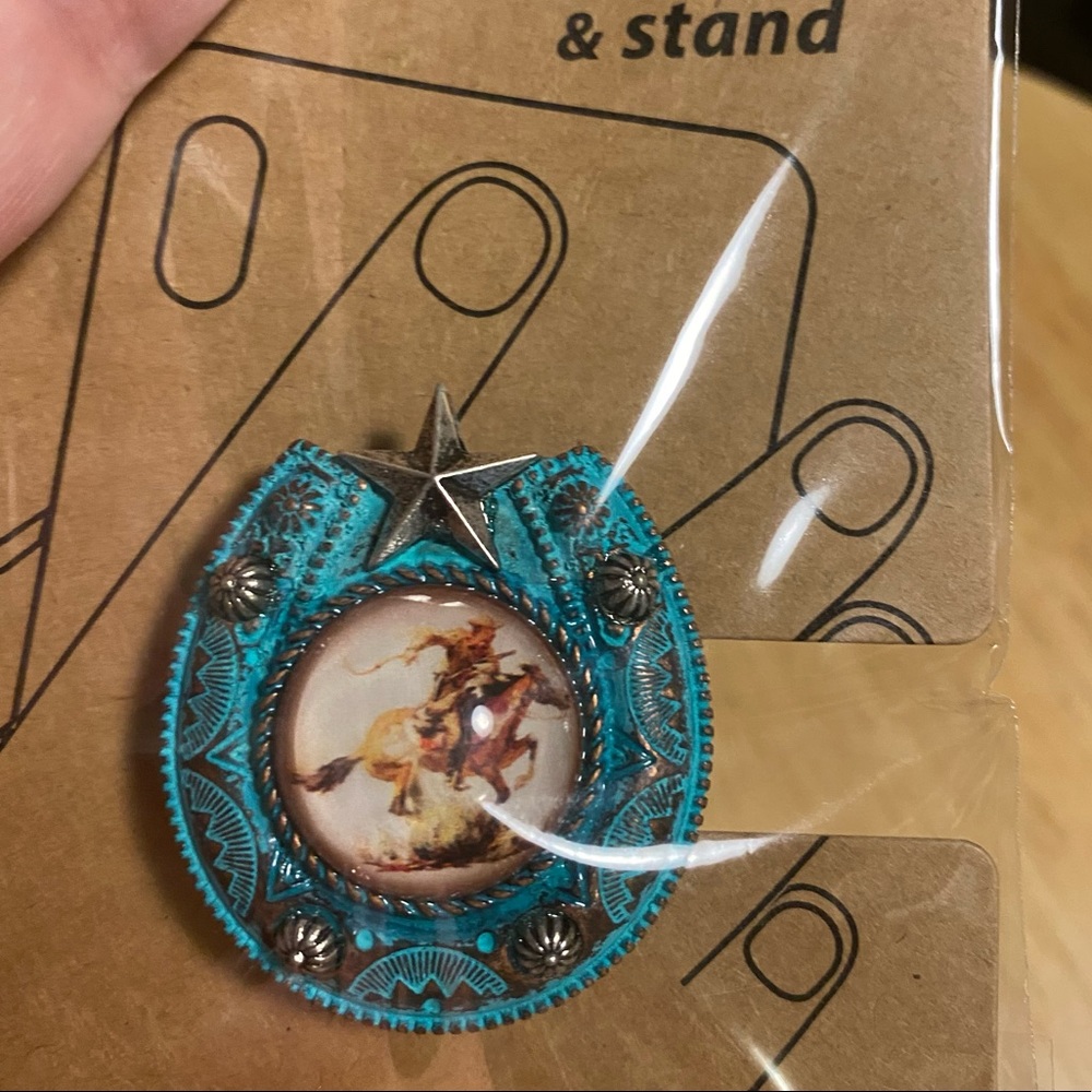 New Retro Western Horseshoe Phone Grip/Stand - Picture 3 of 6